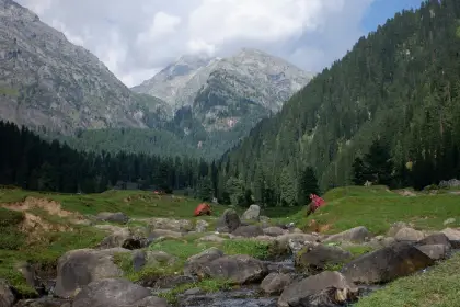 Explore The Sonamarg